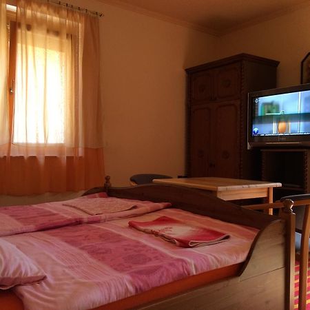 Апартаменты Margareta Apartman Шарвар Экстерьер фото